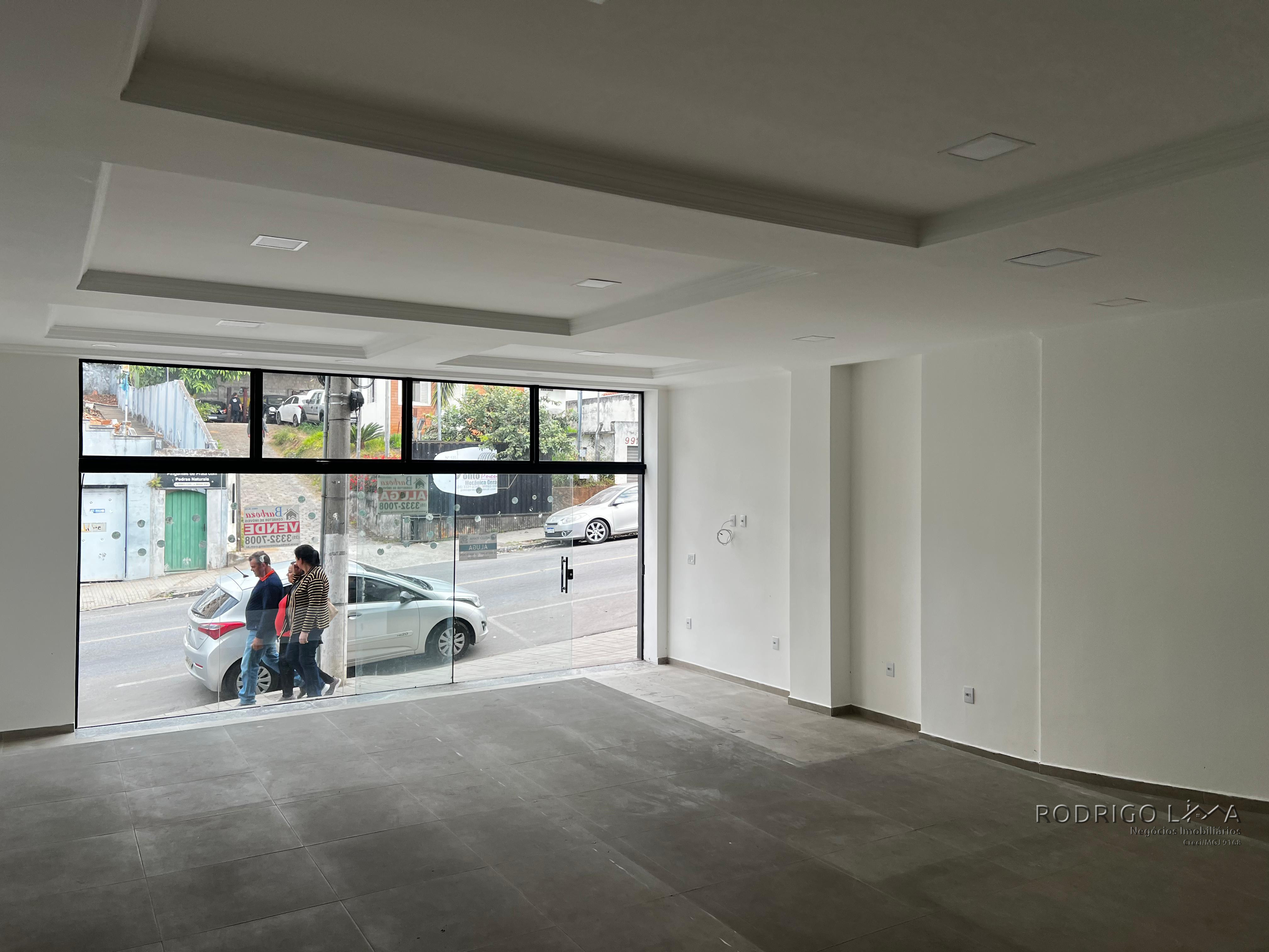 Loja para venda no centro de São Lourenço - MG.