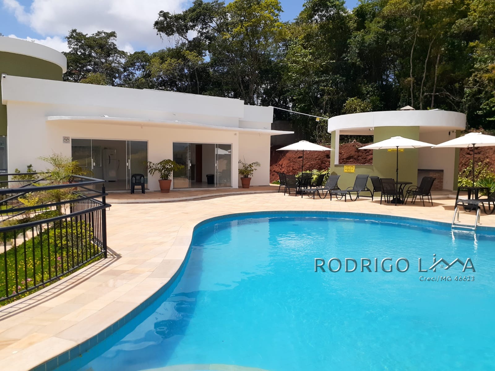 Lote para venda no condomínio Colinas do Sol em Carmo de Minas - MG.