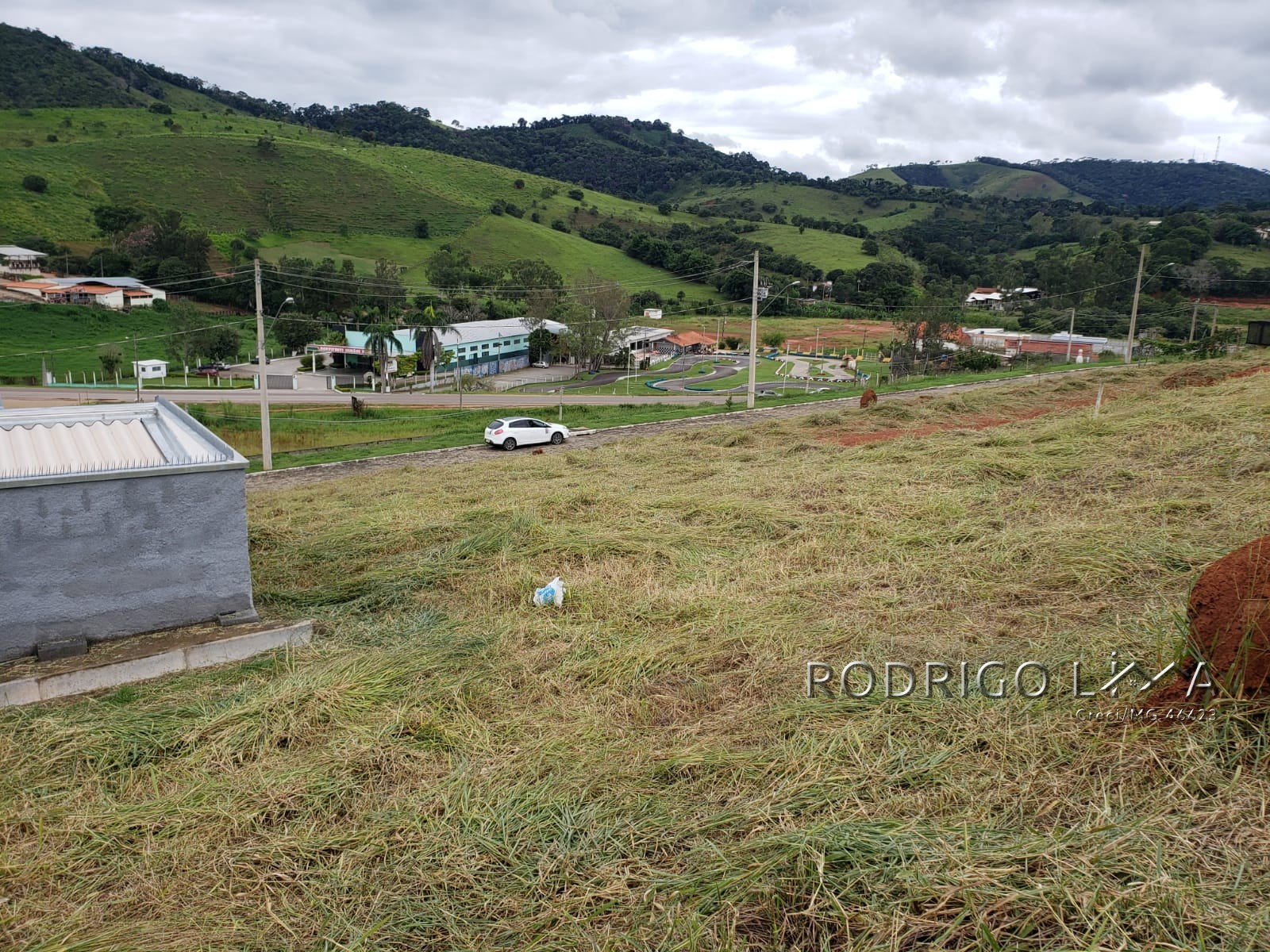 Lote para venda no condomínio Colinas do Sol em Carmo de Minas - MG.