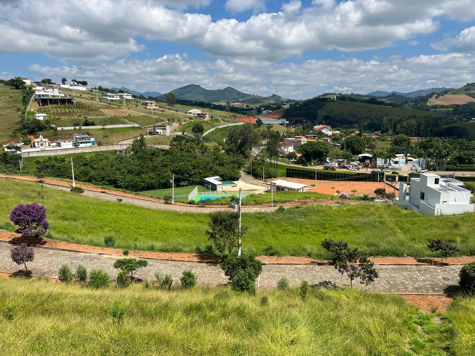 Lote para venda no melhor condomínio em São Lourenço - MG.