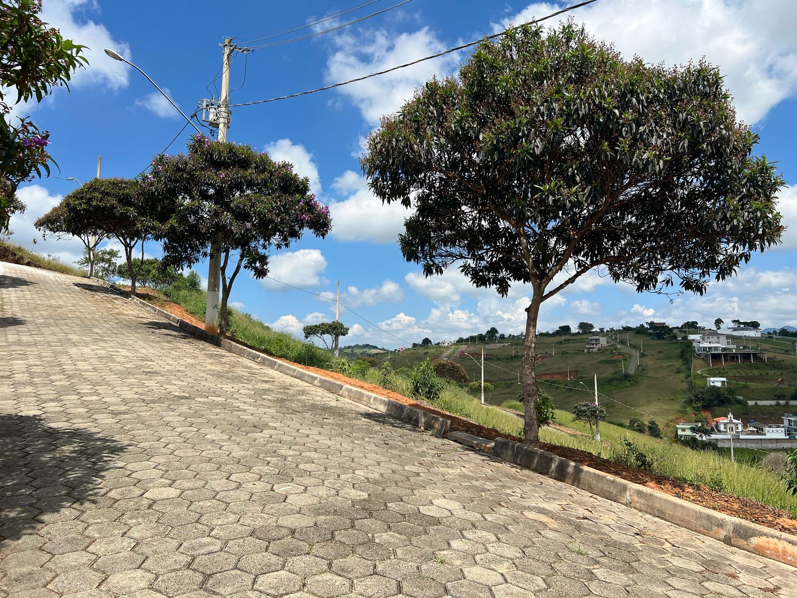 Lote para venda no melhor condomínio em São Lourenço - MG.