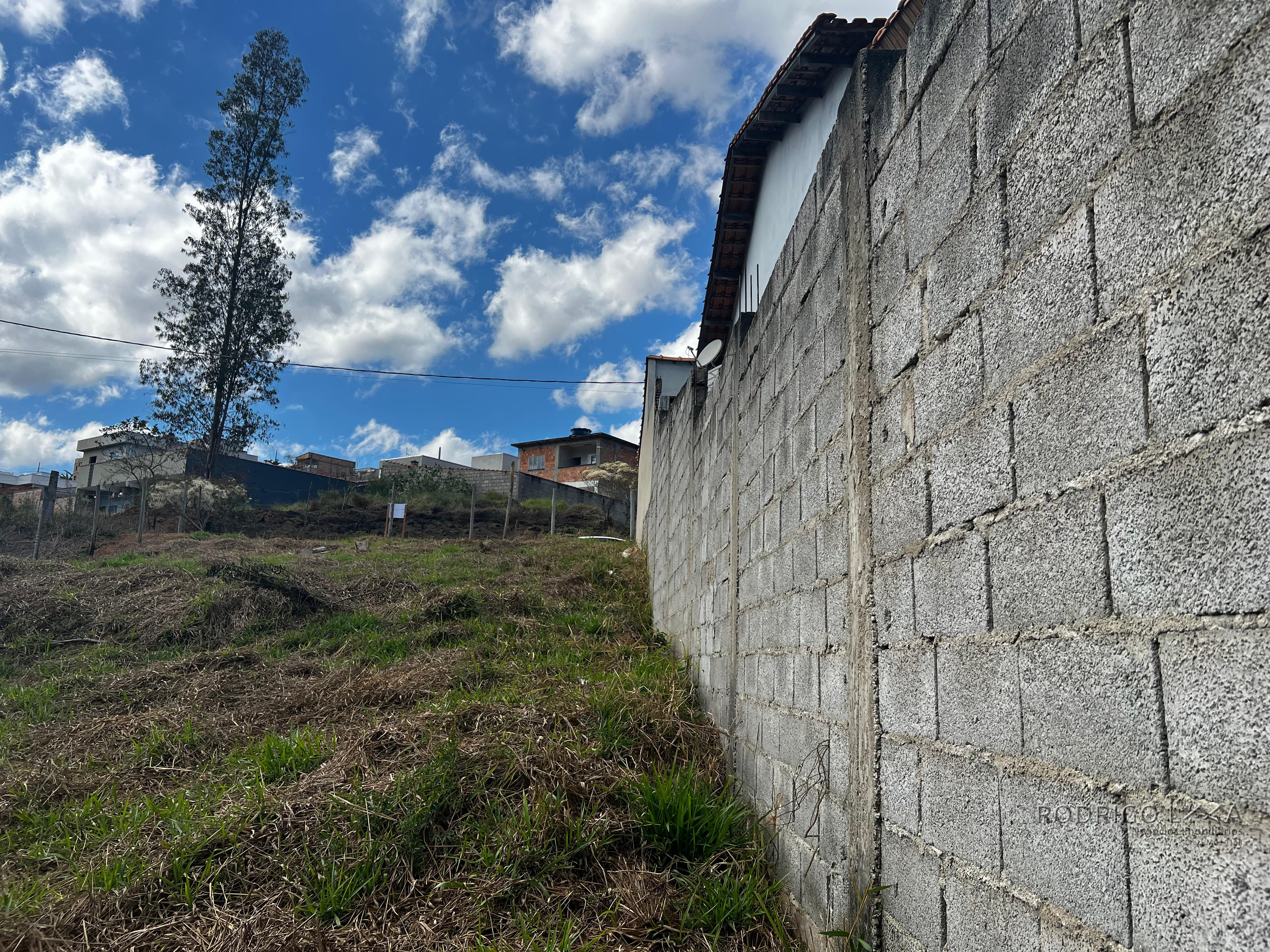 Lote para venda em São Lourenço - MG.