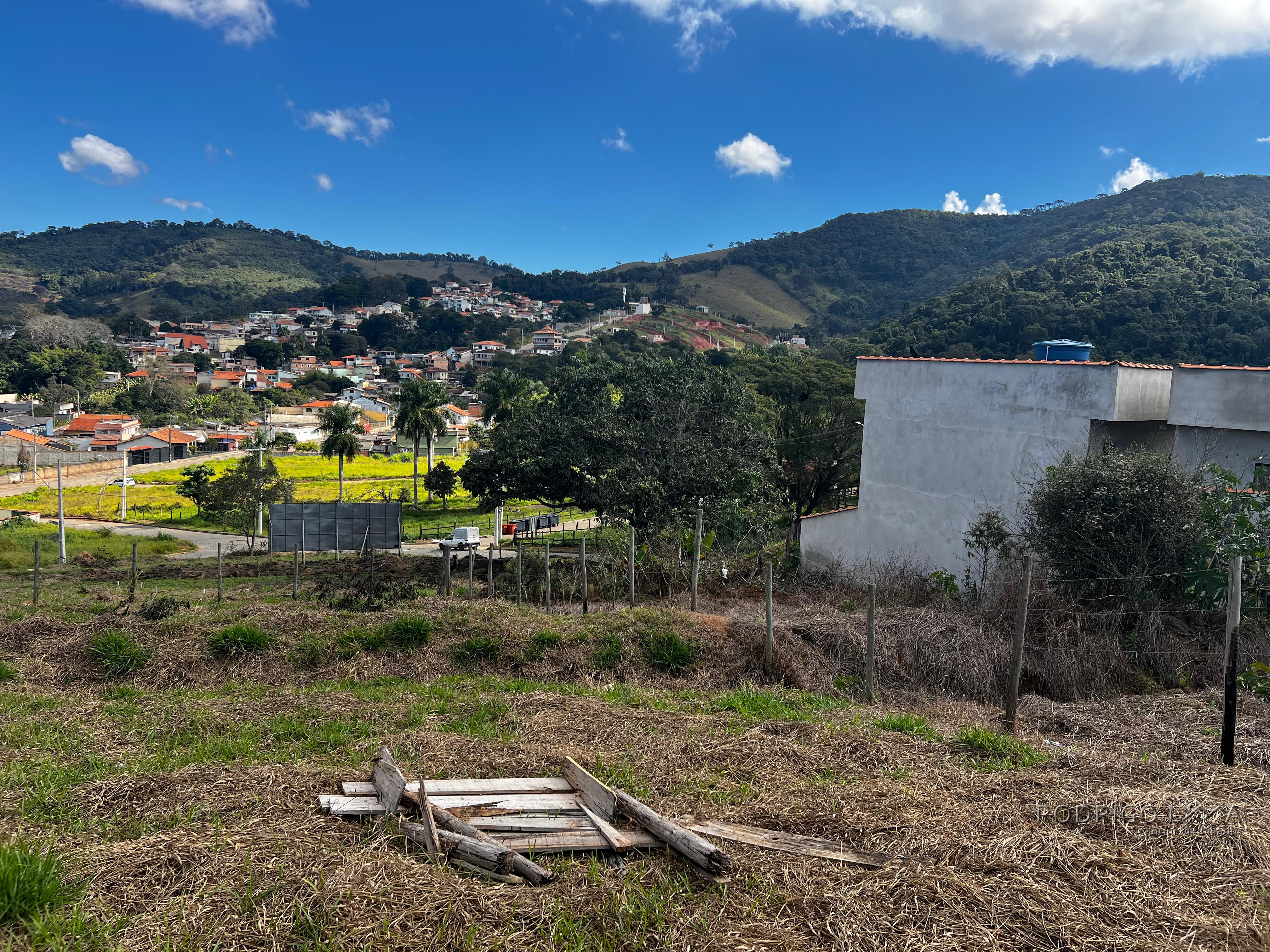 Lote para venda em São Lourenço - MG.