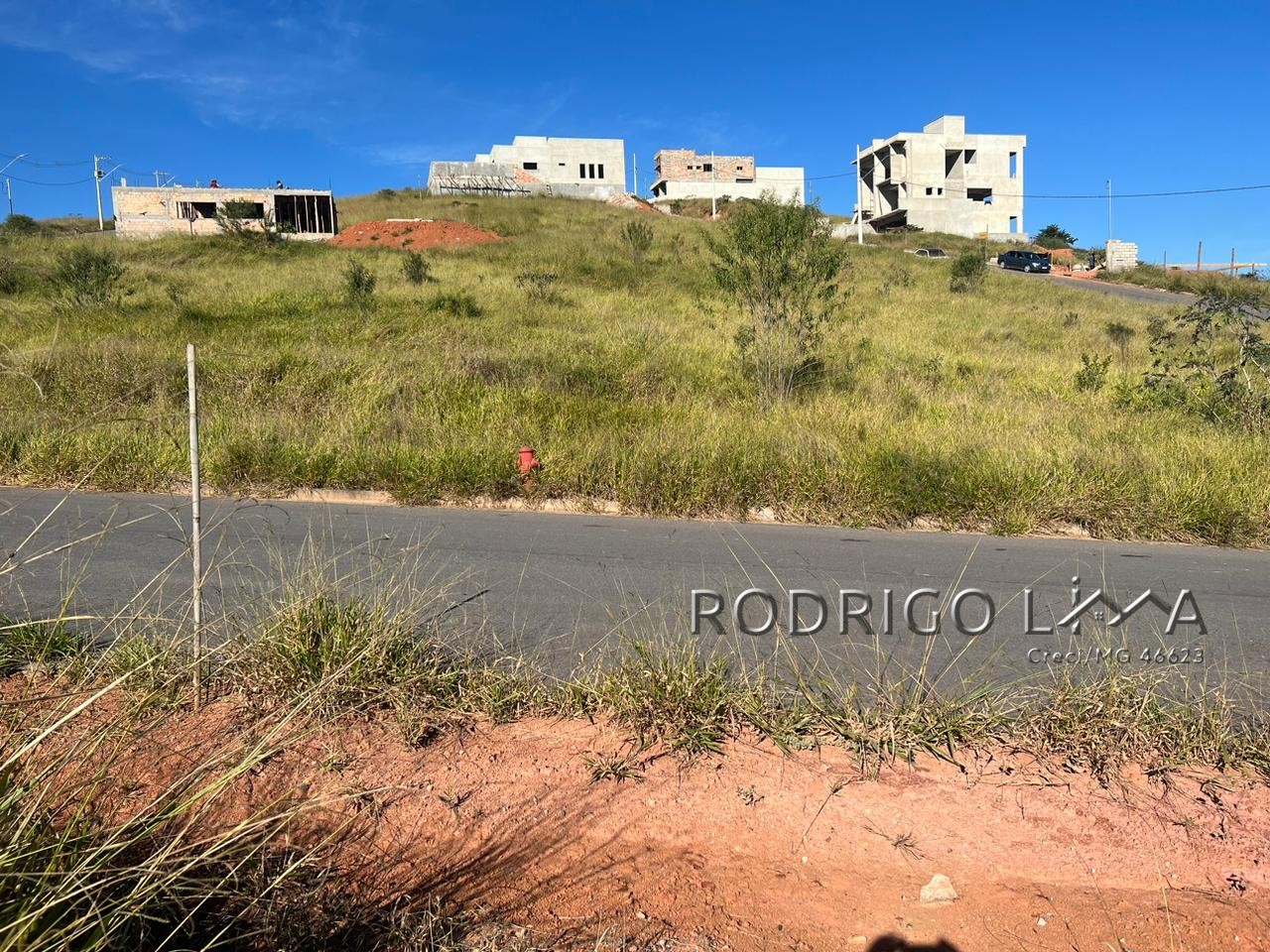 Lote no condomínio Altos da Serra para venda em São Lourenço - MG.