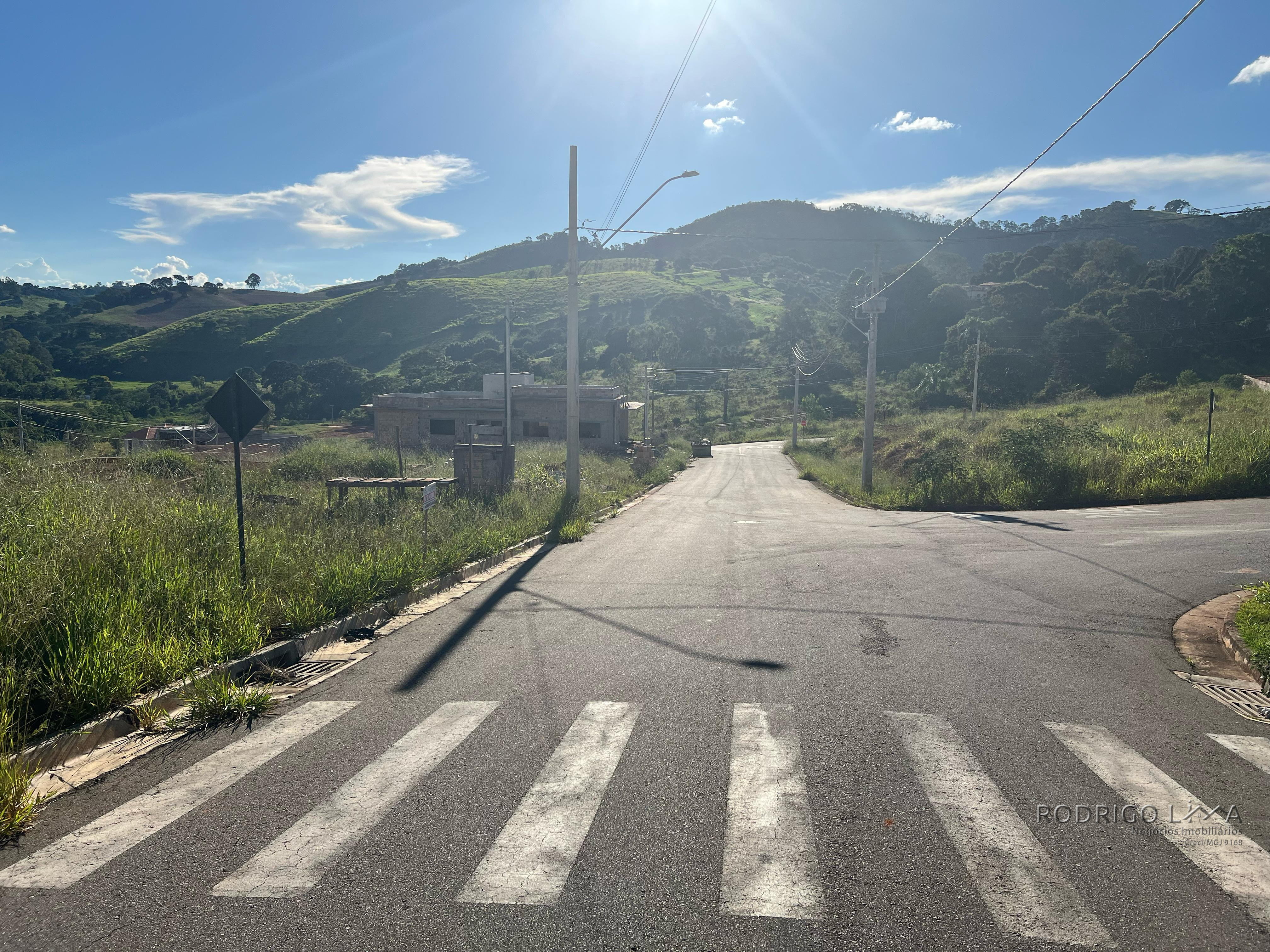 Lote para venda em condomínio de alto padrão em São Lourenço - MG.