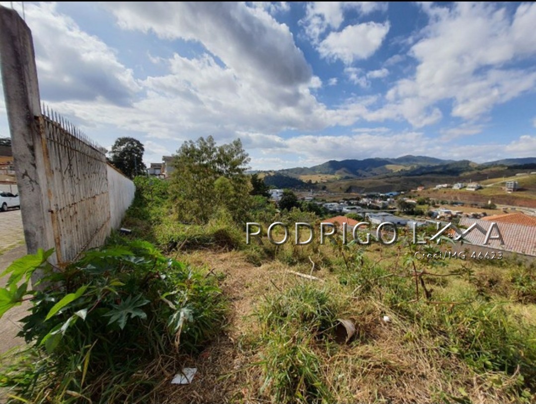Lote em área nobre para venda em São Lourenço - MG.
