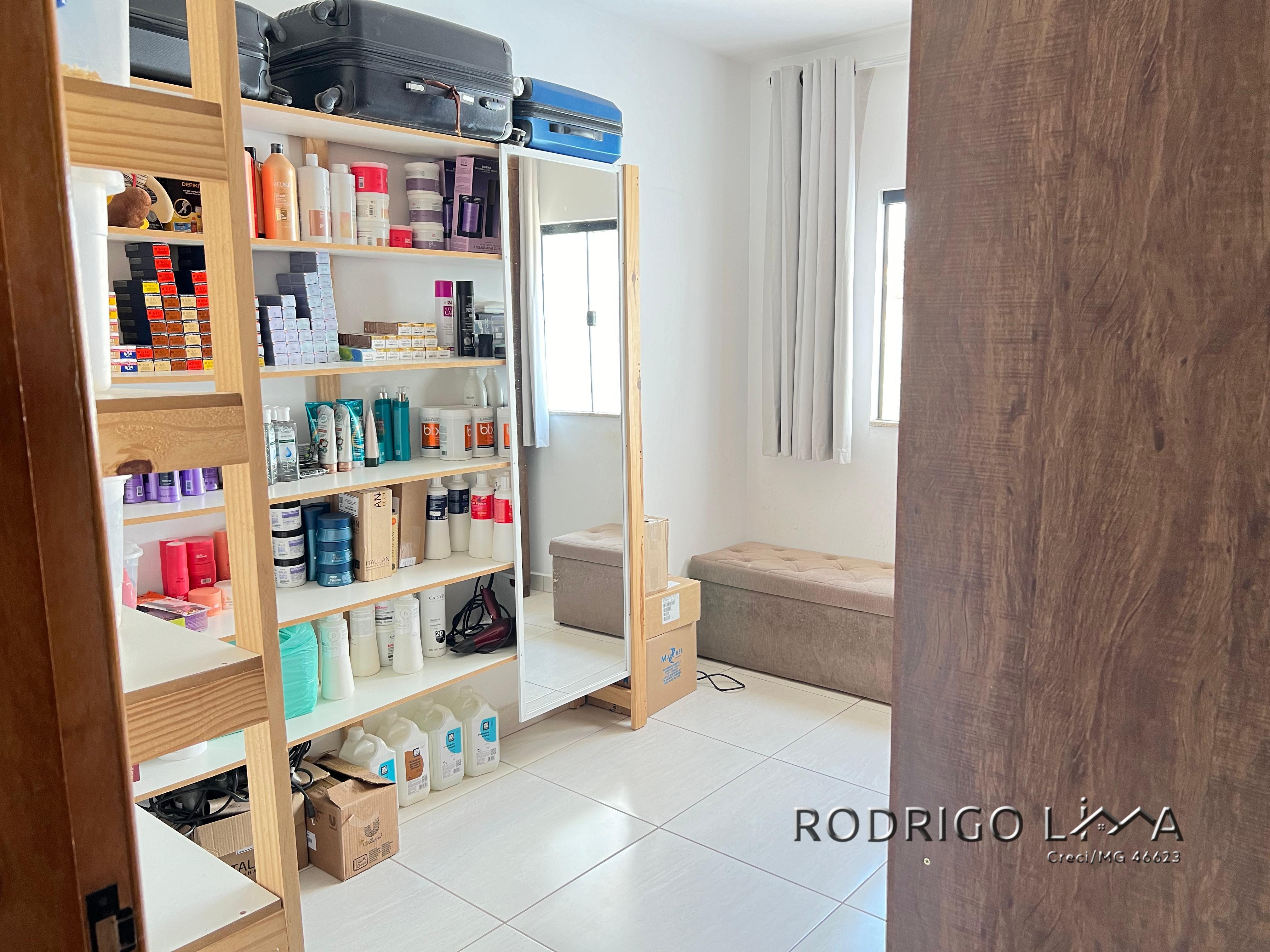 Lindo sobrado para venda em São Lourenço - MG.