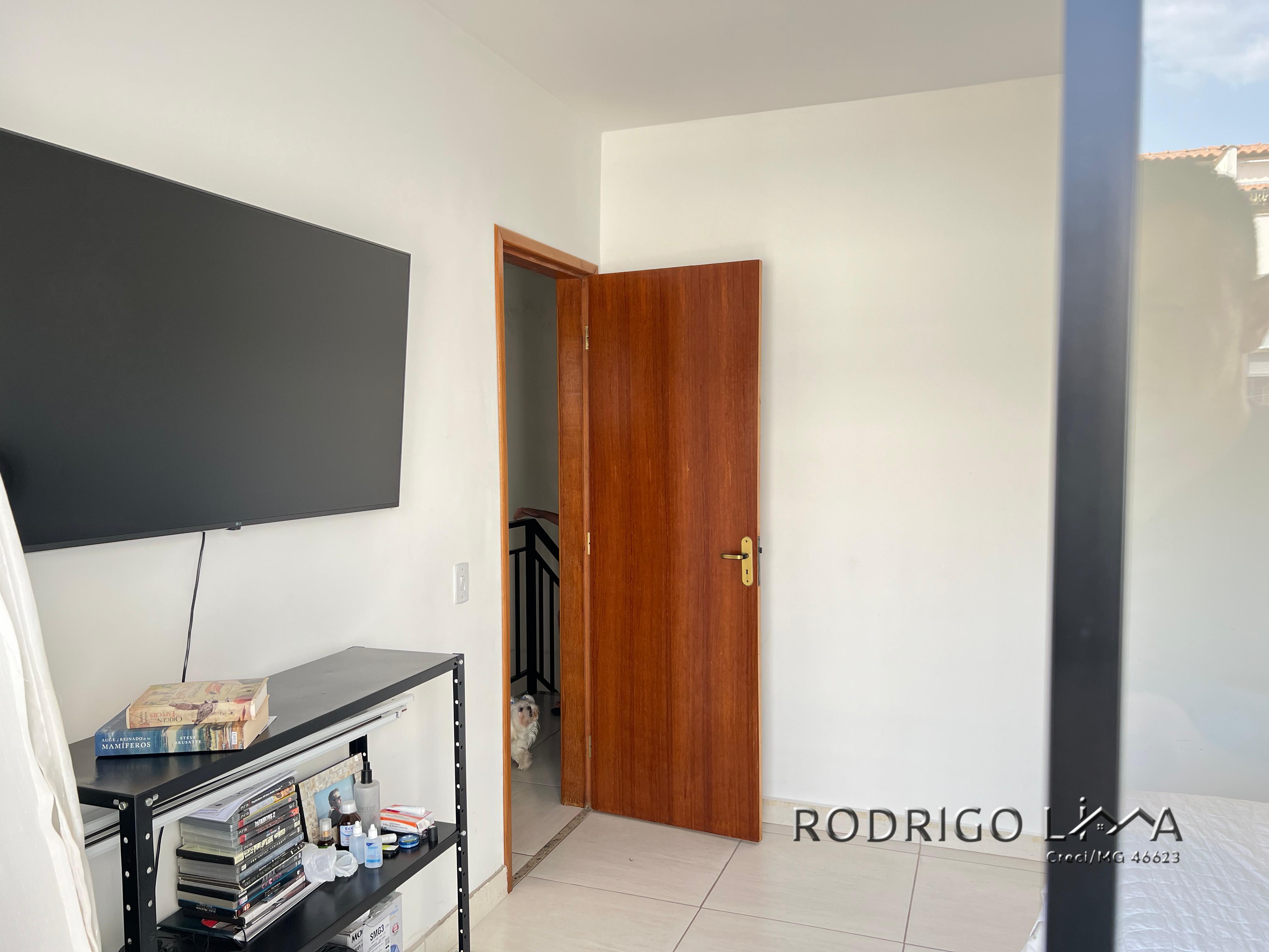 Lindo sobrado para venda em São Lourenço - MG.