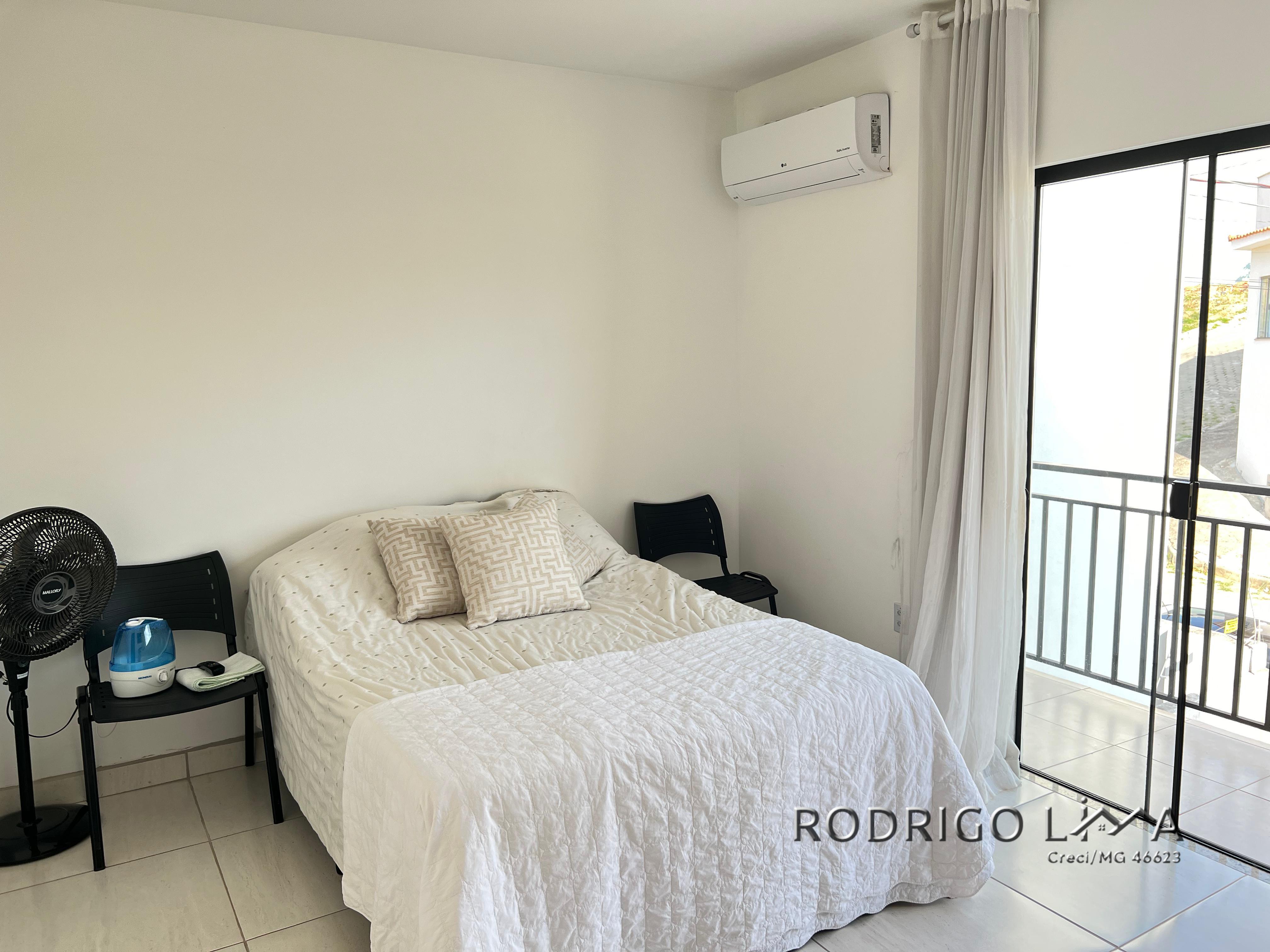 Lindo sobrado para venda em São Lourenço - MG.