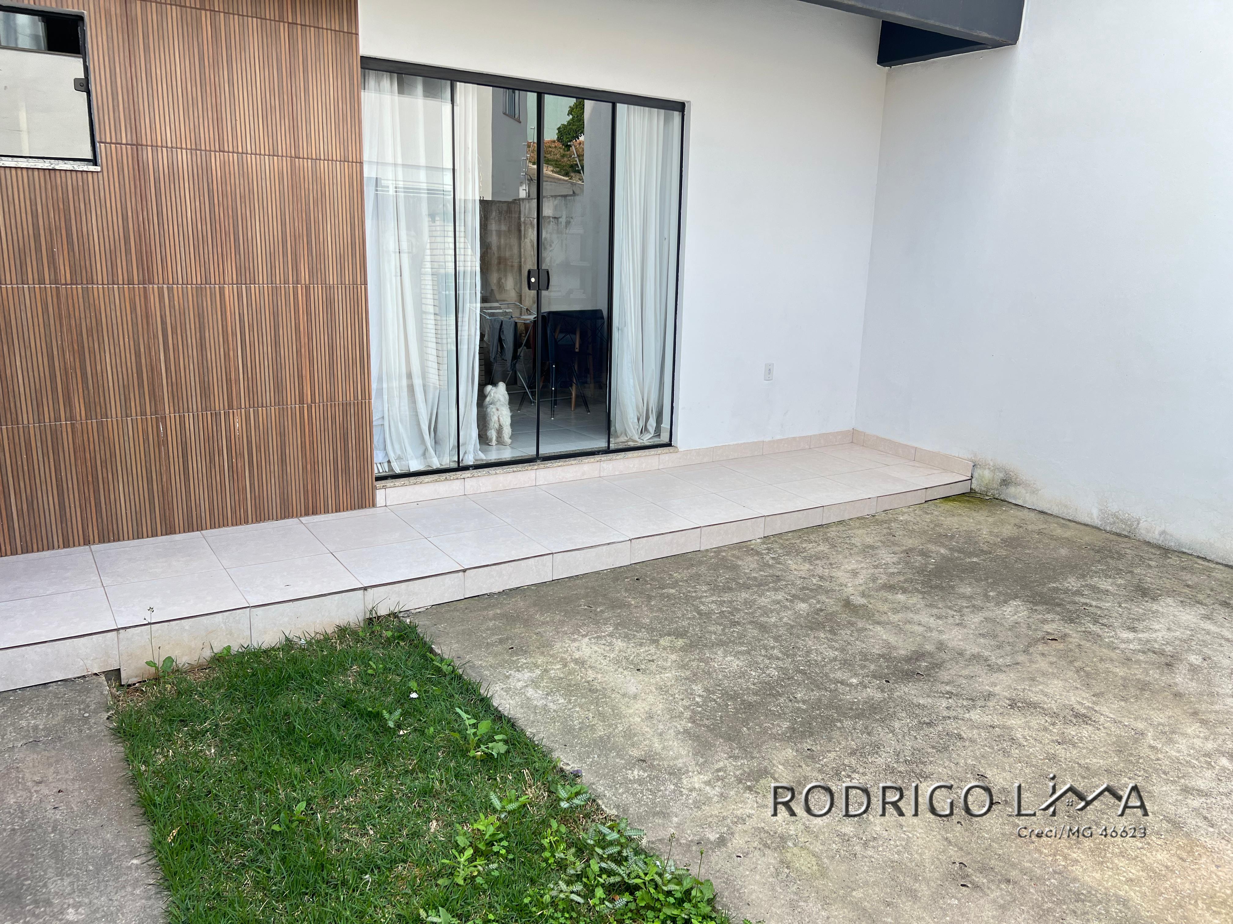 Lindo sobrado para venda em São Lourenço - MG.