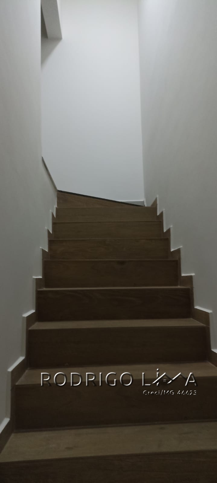 Lindo sobrado de esquina para venda em São Lourenço - MG.