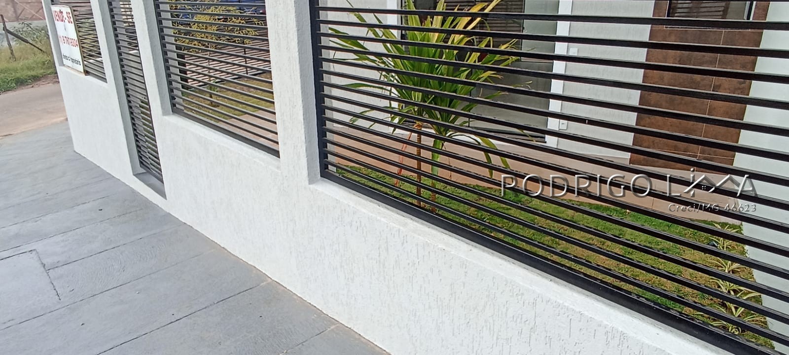 Lindo sobrado de esquina para venda em São Lourenço - MG.