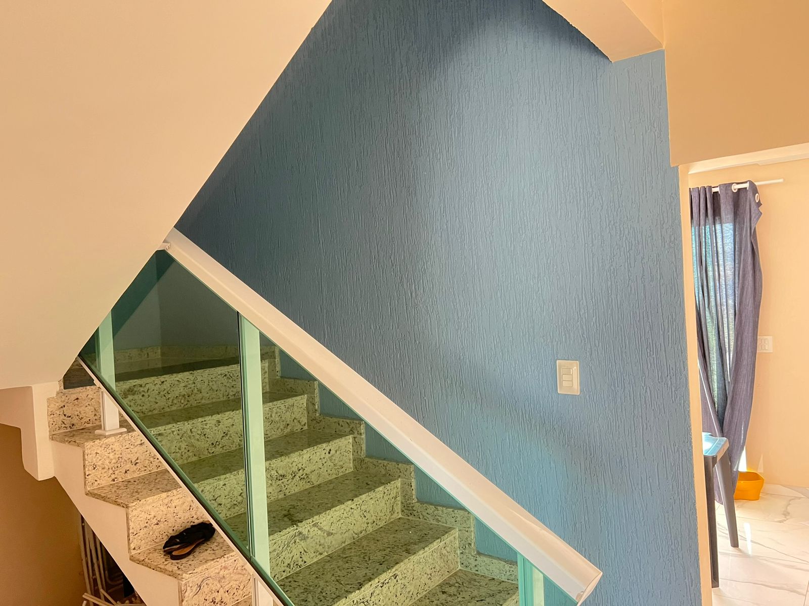 Sobrado para venda em São Lourenço - MG.