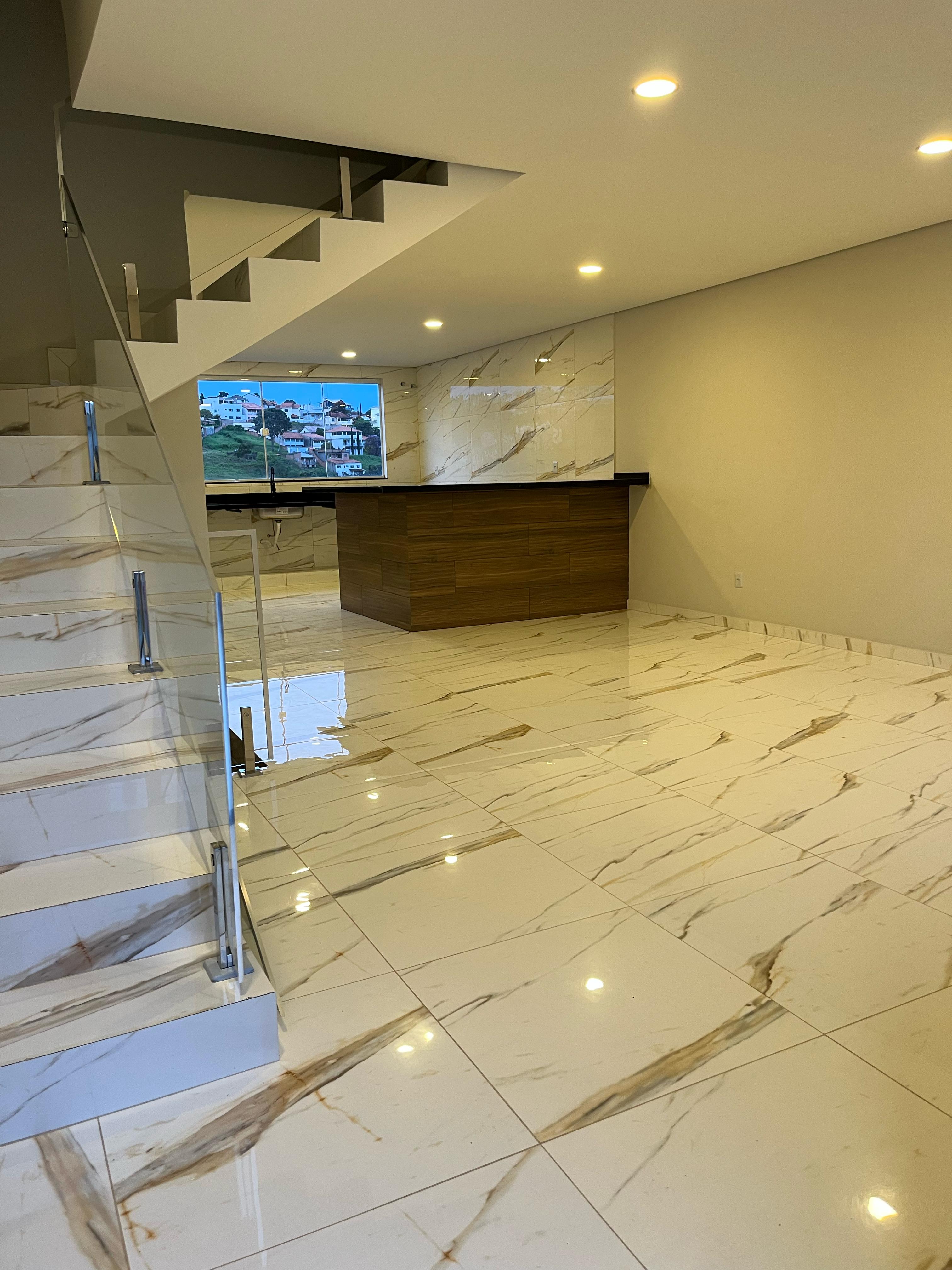 Lindo sobrado para venda em São Lourenço - MG.