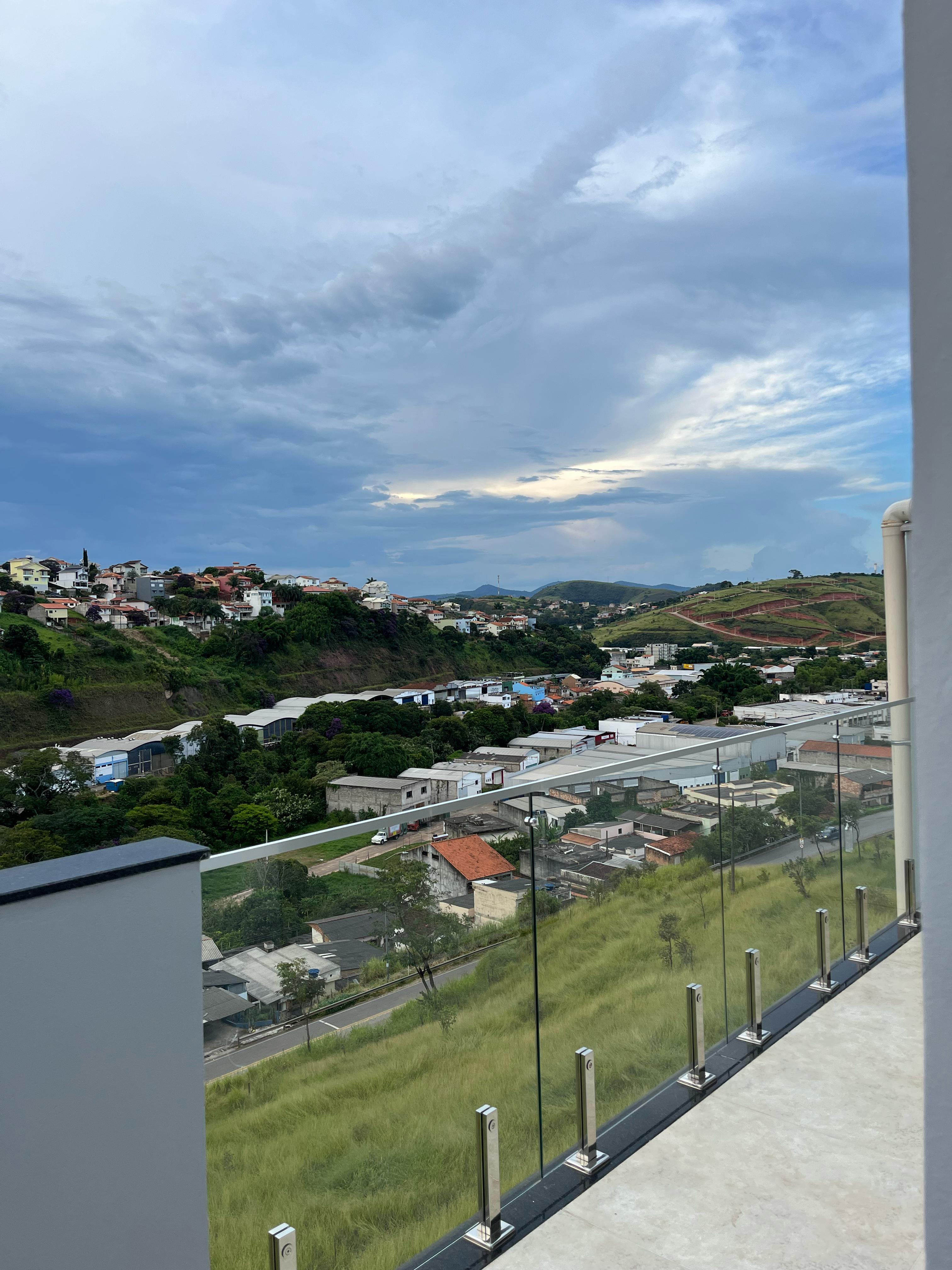 Lindo sobrado para venda em São Lourenço - MG.