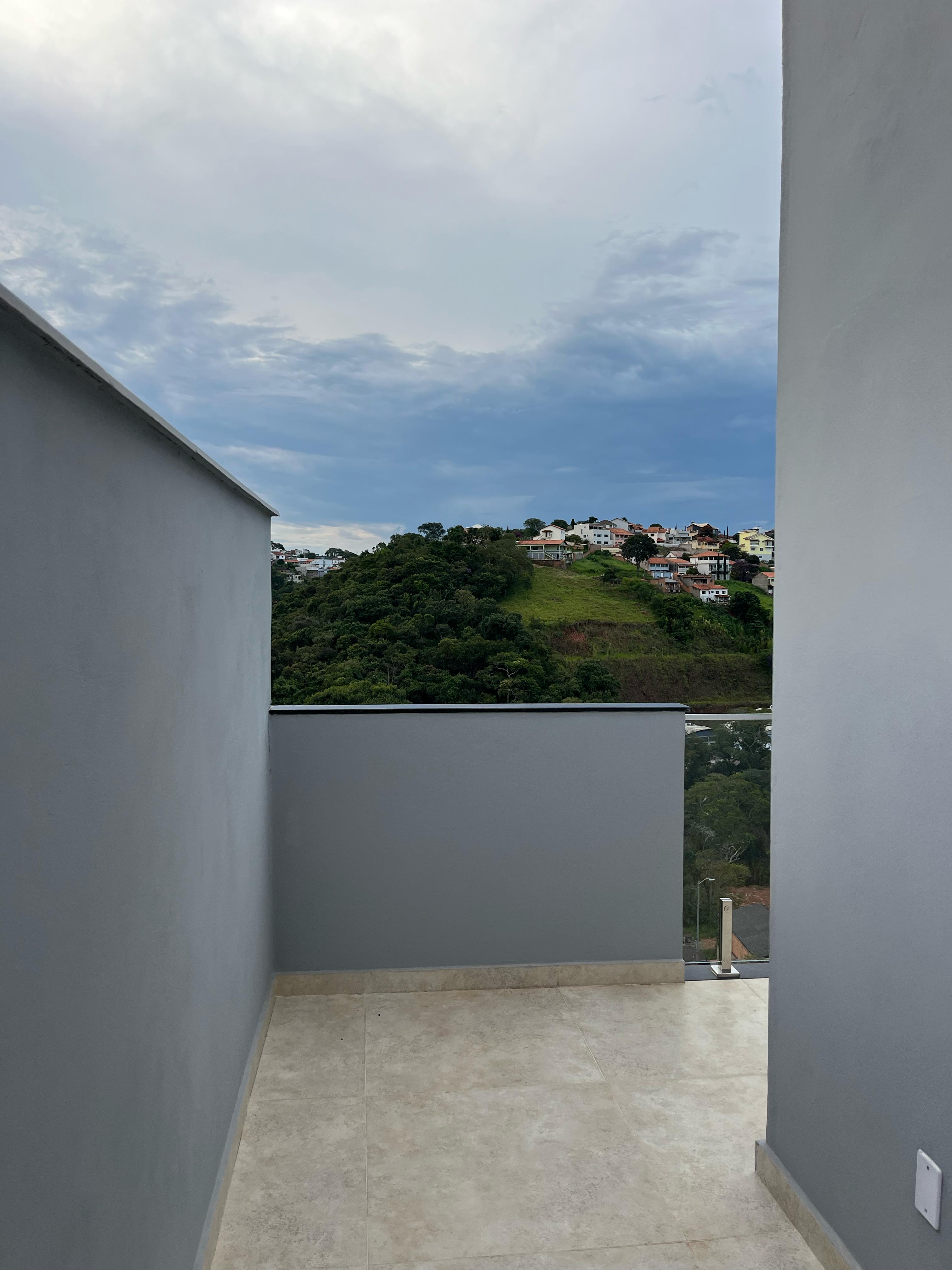 Lindo sobrado para venda em São Lourenço - MG.