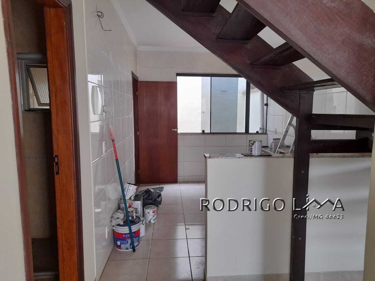 Sobrado para venda em São Lourenço - MG.