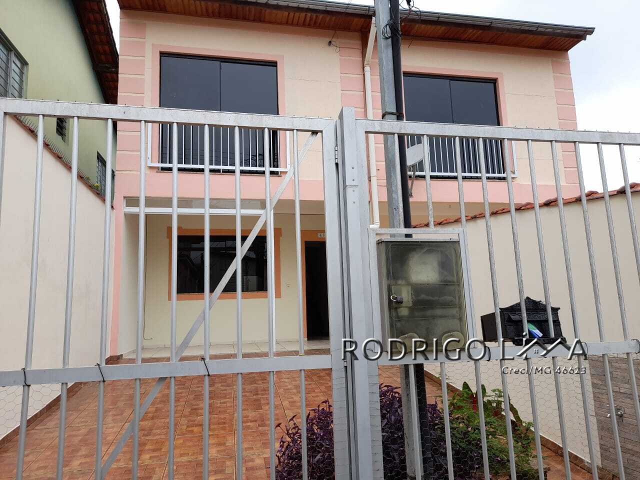 Sobrado para venda em São Lourenço - MG.