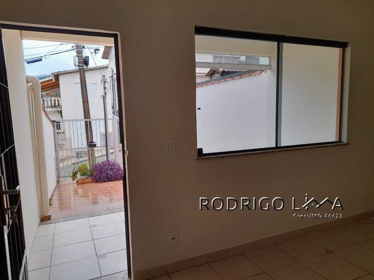 Sobrado para venda em São Lourenço - MG.